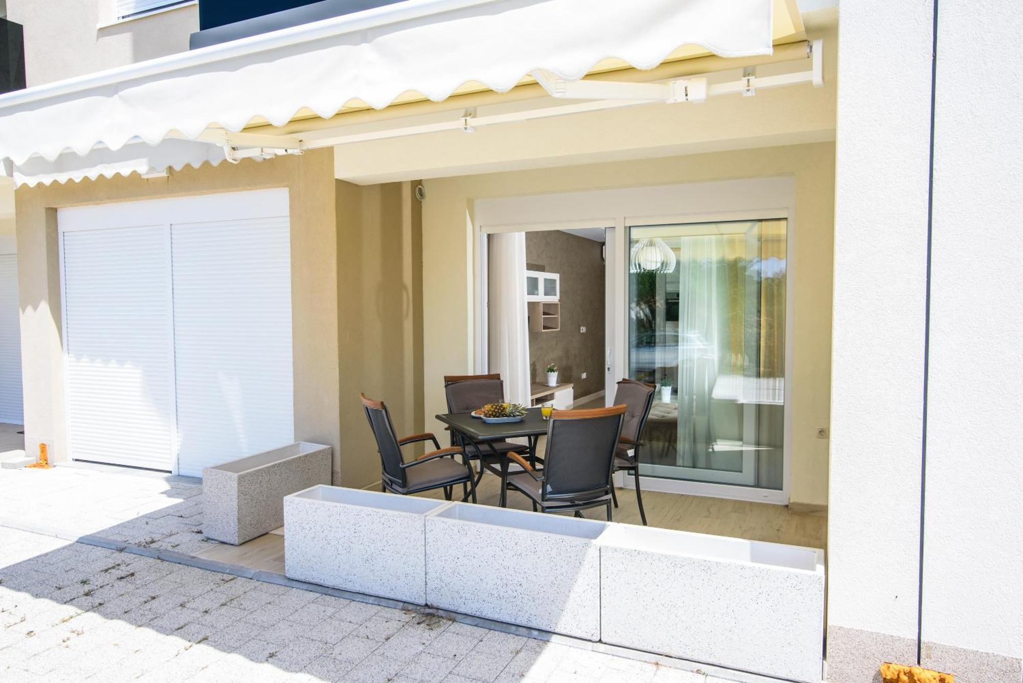 Apartments Leone Lukas Проманья Номер фото