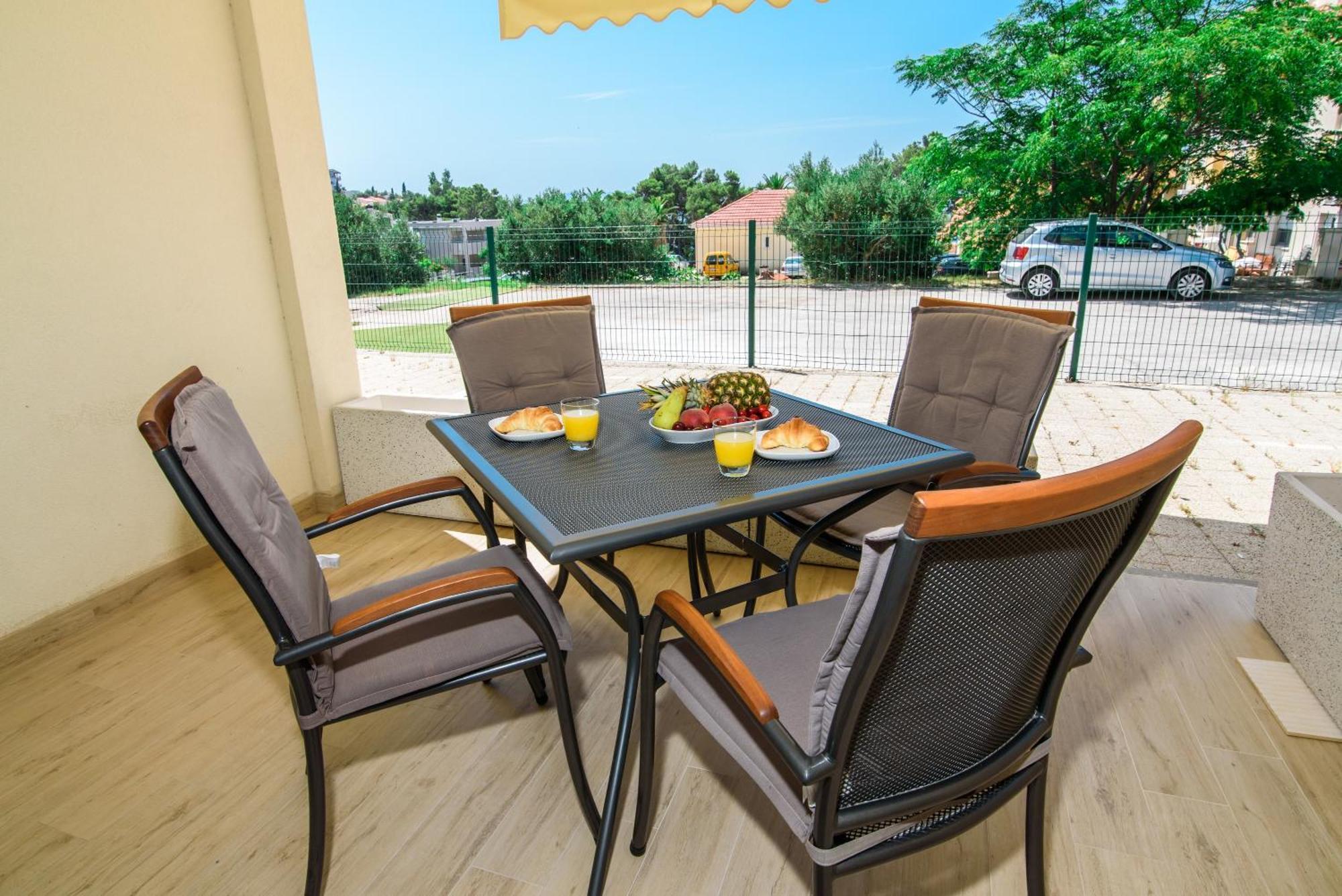 Apartments Leone Lukas Проманья Номер фото